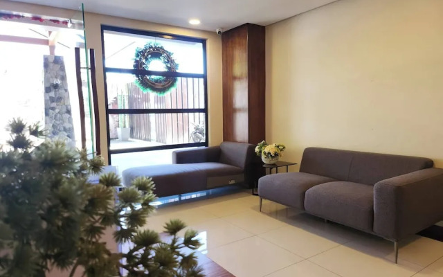 Staycation Near Burnham Park