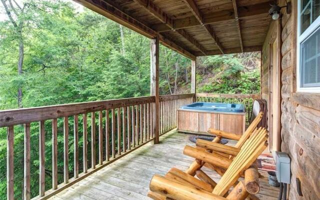 Whispering Secrets - One Bedroom Cabin