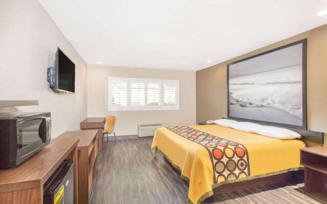 Super 8 by Wyndham National City Chula Vista