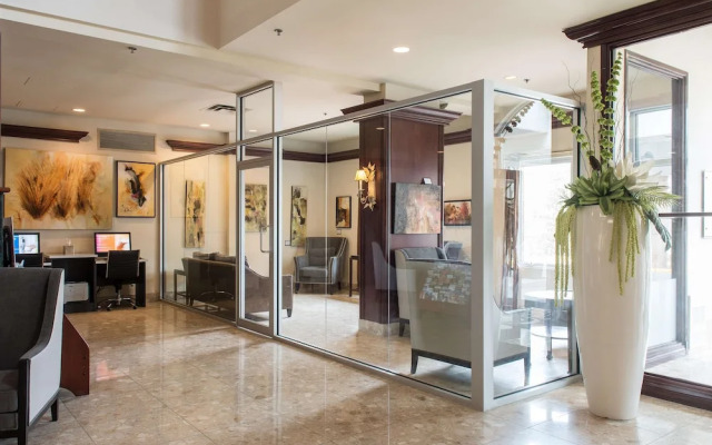 Doubletree By Hilton Gatineau-Ottawa