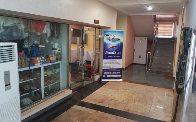 Ozom Hotel