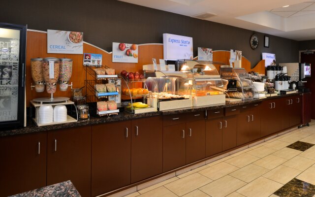 Holiday Inn Express Hotel & Suites Edmonton North by IHG