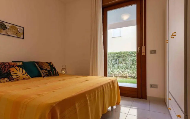 Modern Flat 300 mt From the Beach