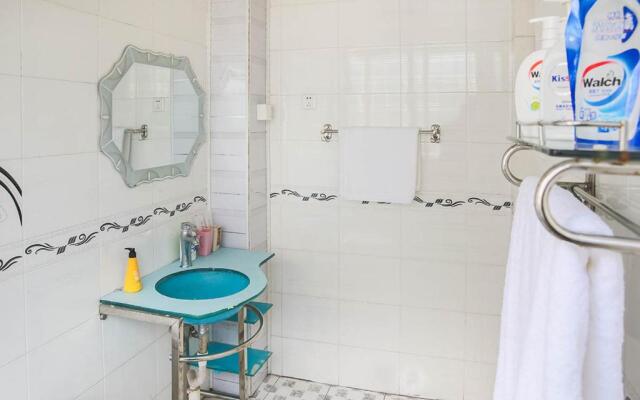 Henan Kaifeng·Gulou Square· Locals Apartment 00138460