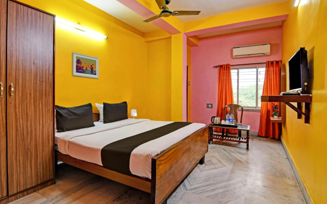 Flagship 75235 Hotel Red Rose