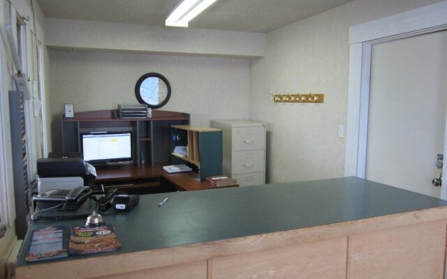 Hideaway Inn