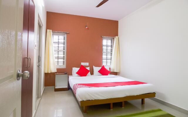 OYO Flagship 67007 Manyu Inn