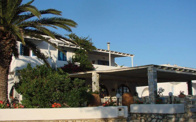Galatis Hotel