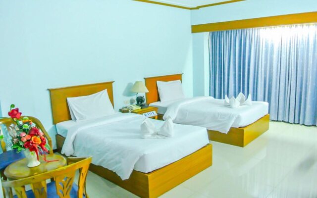 Chim Palace Hotel
