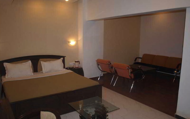 Maan Residency Hotel