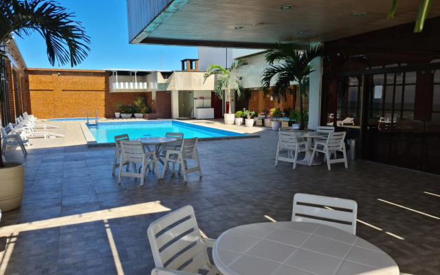 Flat Pasárgada 712, Free Bikes, pé na praia