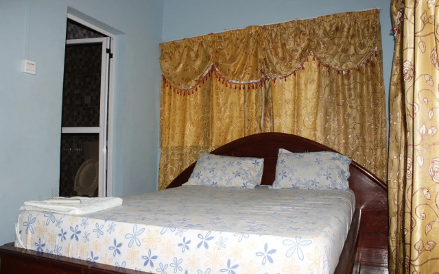 Adinkra Lodge