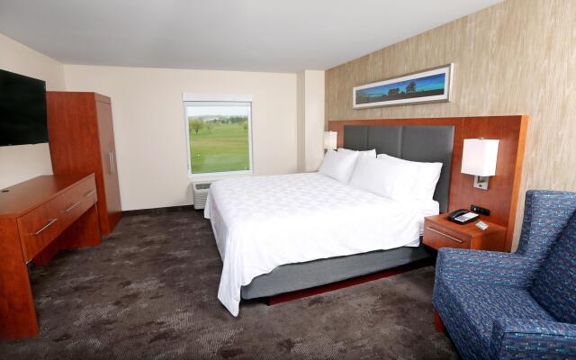 Holiday Inn & Suites Sioux Falls - Airport, an IHG Hotel