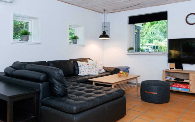 6 Person Holiday Home in Glesborg