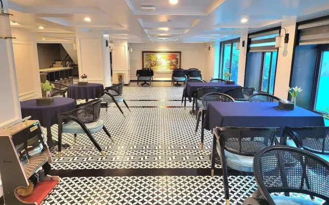 YO Hotel