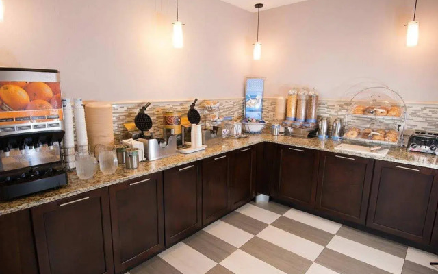 Hampton Inn Carlstadt-At The Meadowlands