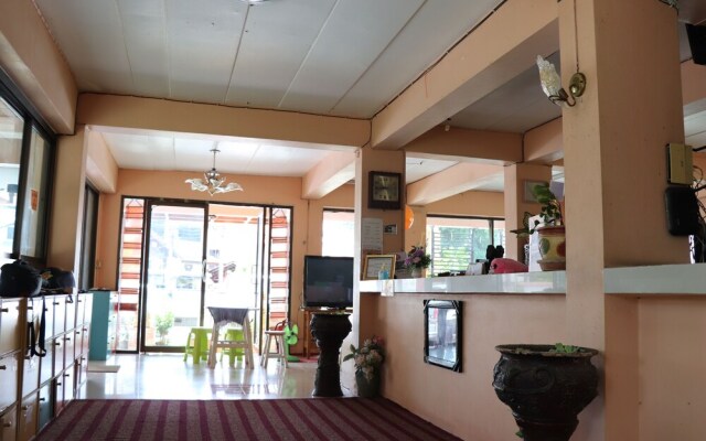 Tipsiri Place by OYO Rooms