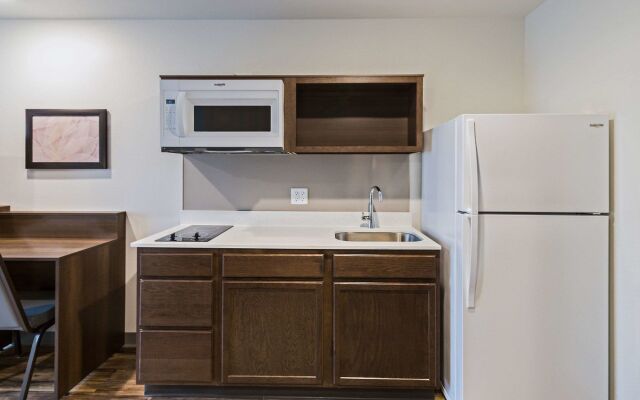 WoodSpring Suites Davenport Quad Cities