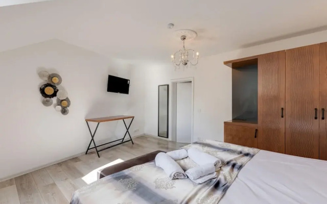 Nice Apartment With Terrace