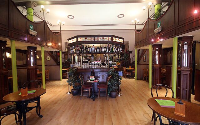 Hotel Derby MERODE
