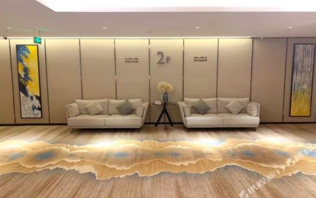 Yinhua Business Hotel (Zhuhai International Convention Center)