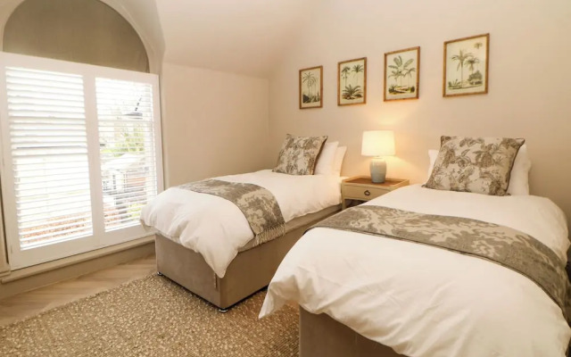 Chatsworth Suite