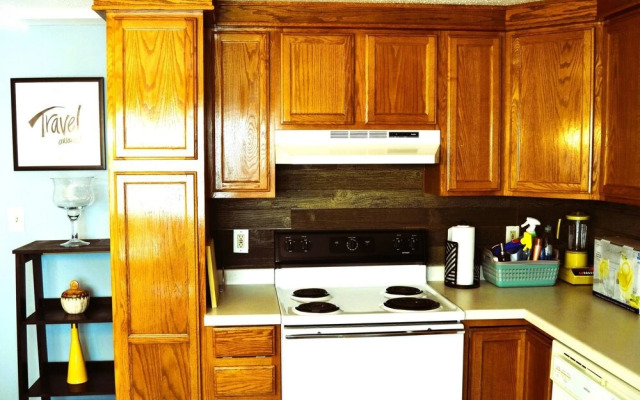 Gather Here 9br, 5BA Group