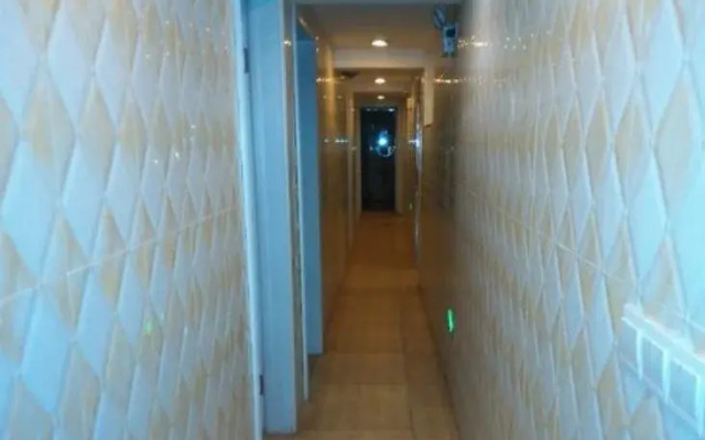 Yichang Longfeng Inn