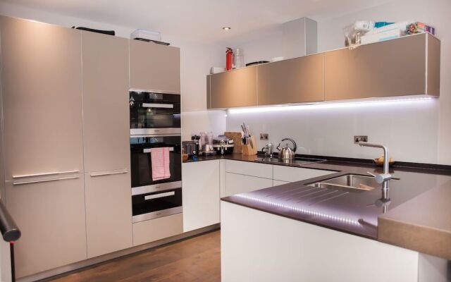 Henge House, Penthouse Apartment