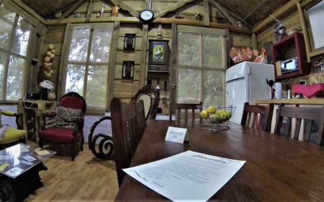 Cozy Mountain Cabin Antigua AN020