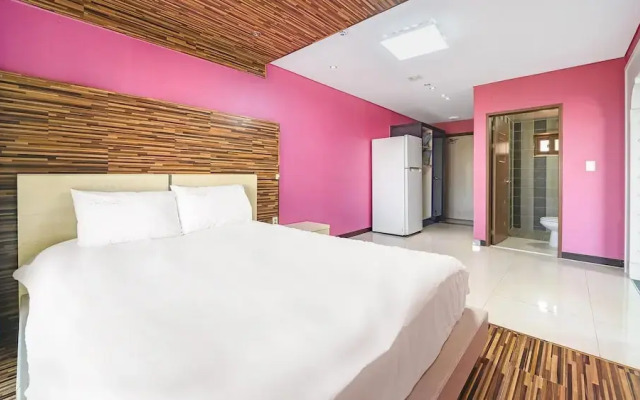 Geojedo Pilos Ocean View Pension