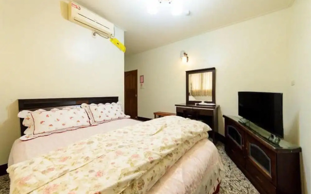 Plum Inn 2