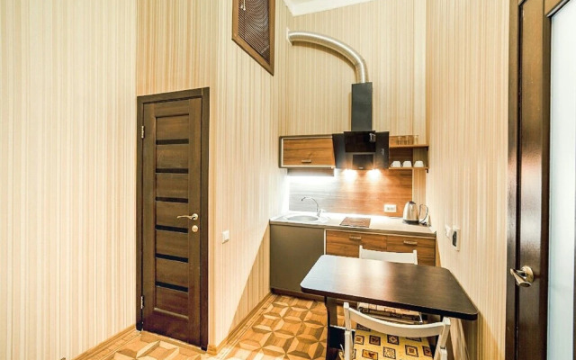 LeonRooms Sobornaya sq. 2-1