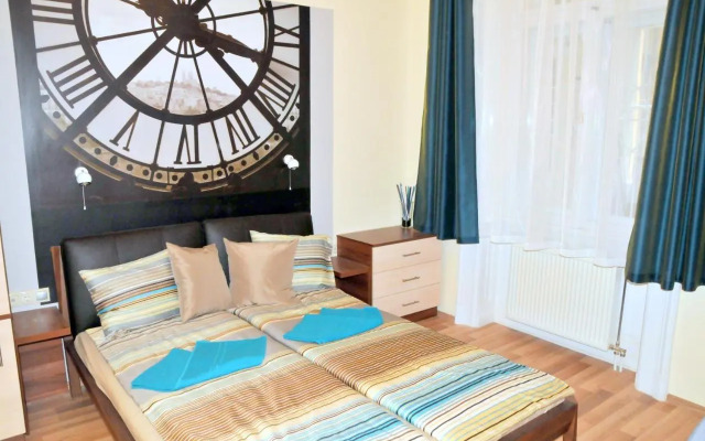 Frank & Fang Apartments