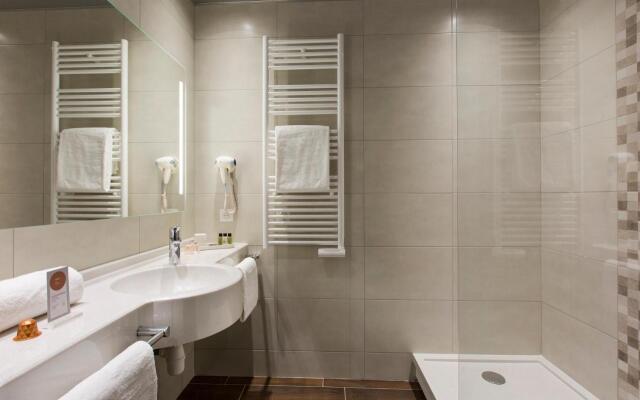 Strasbourg Nord Schiltigheim Lac 4 étoiles