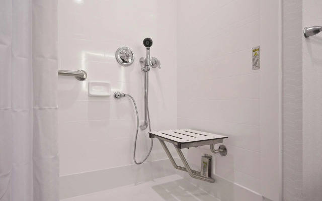 Hampton Inn & Suites Columbus/University Area