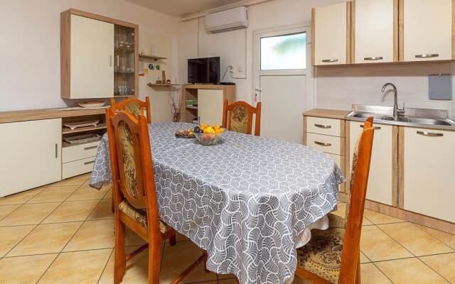 Nice Home in Pula With Wifi and 1 Bedrooms