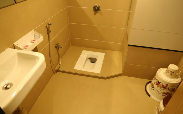 Hotel Madni Royale
