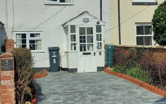 Meadow View Cottage