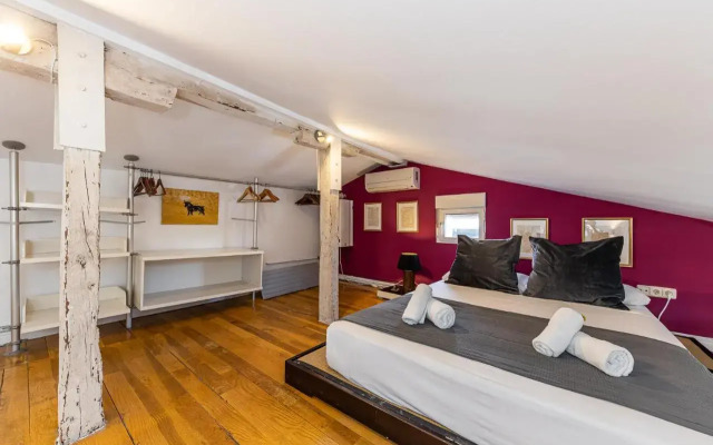 BNBHolder Charming Duplex Attic SOL