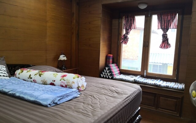 GongKaew HuenKum Hotel