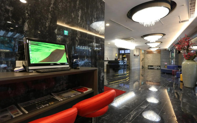 Chiayi Look Hotel