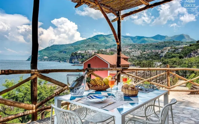 Villa Degli Dei - Private Waterfront Villa