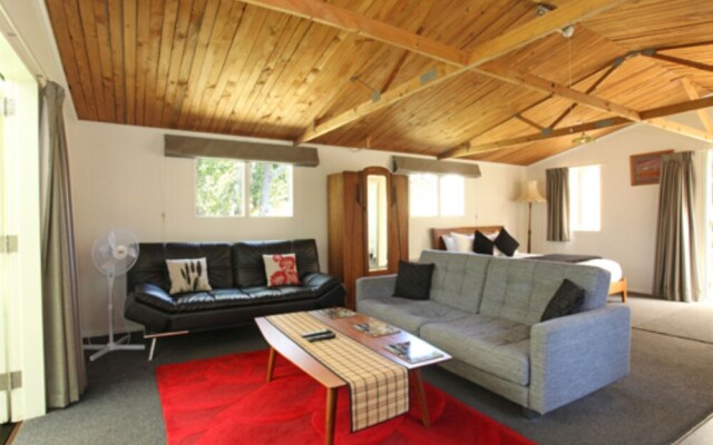 Raglan Retreat