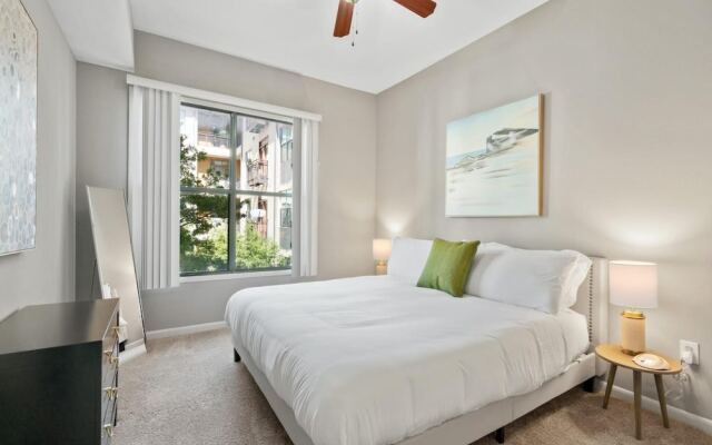 Plano Classy 2BD 2BA Apartment