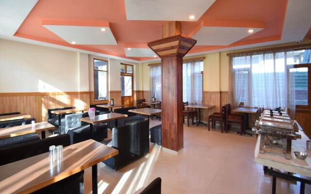 OYO 11895 Himalayan Cottage