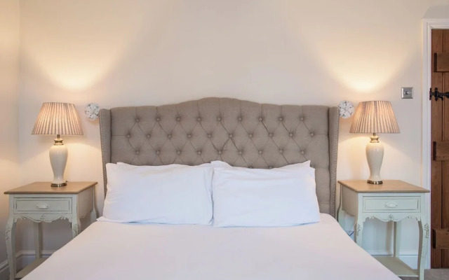 Charming 2 BD House in Tewkesbury Centre