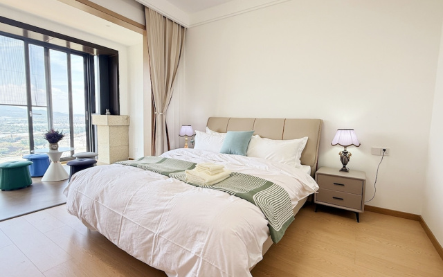 Lakefront 3BRM Holiday Villa in Kunming