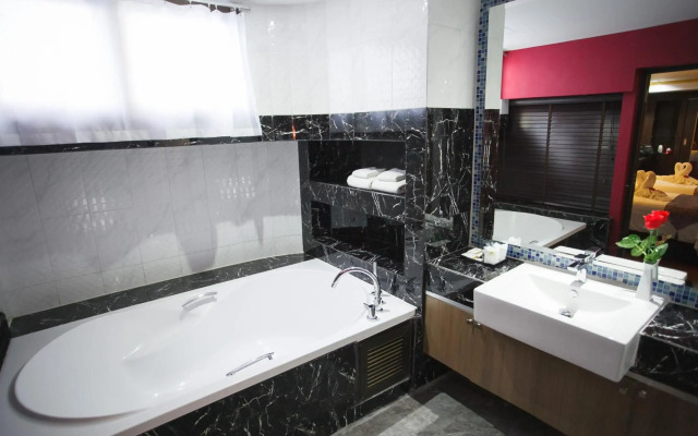 Grand Pink Hotel Hat Yai