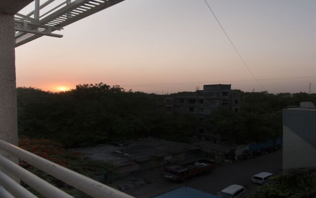 OYO 3716 Hotel Kapil Residency